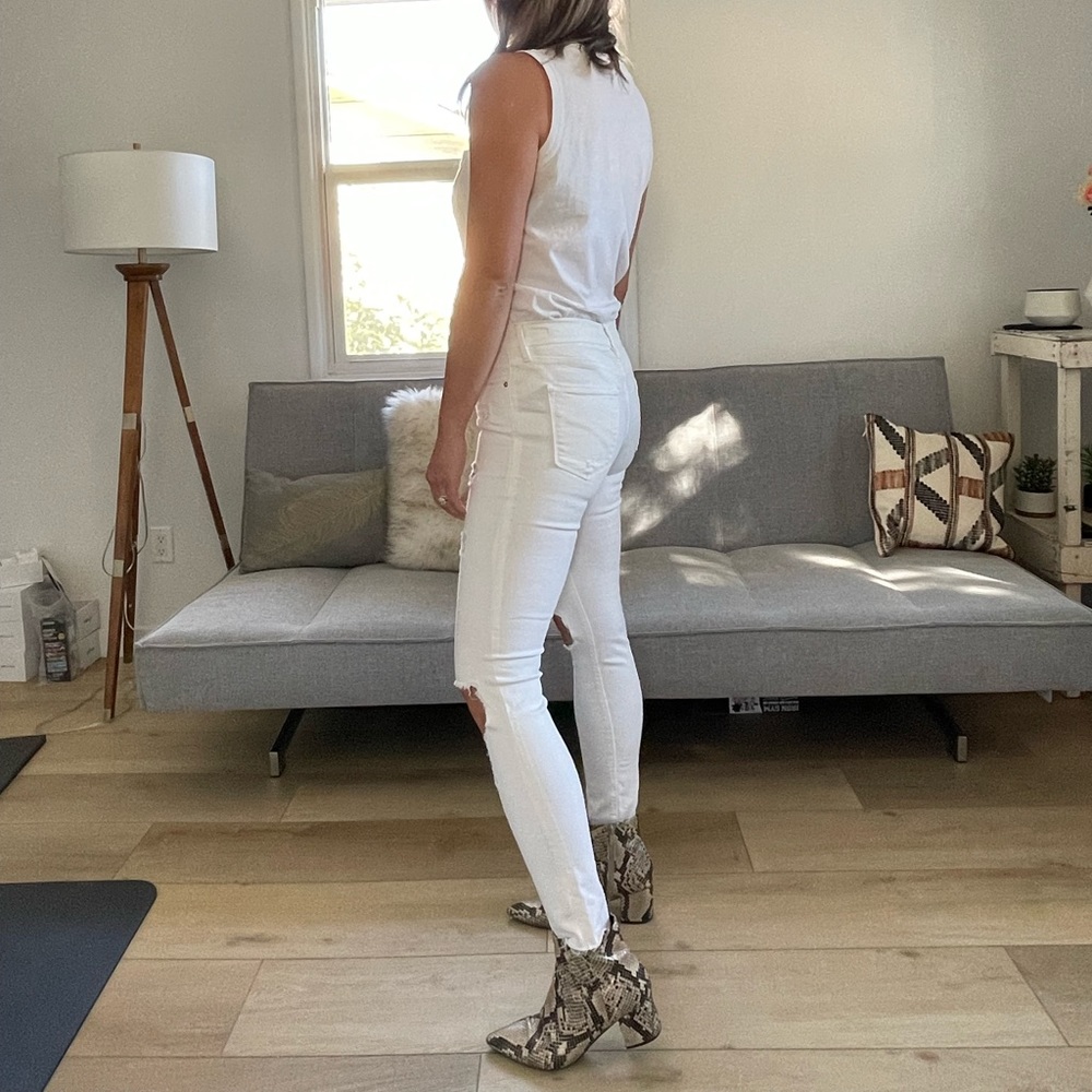 Frame Denim White Jeans with heavy destruction